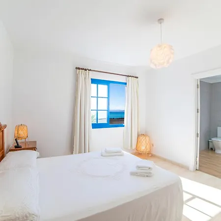 Beautiful Detached Lanzarote 3 Bedrooms Stacruz Bay Stunning Views Close To Amenities Villa