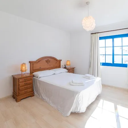 Galway Bay: Detached Lanzarote With Stunning Views Villa