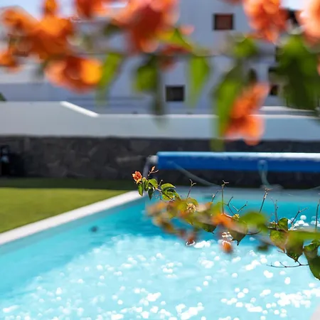 Beautiful Detached Lanzarote 3 Bedrooms Stacruz Bay Stunning Views Close To Amenities Villa *